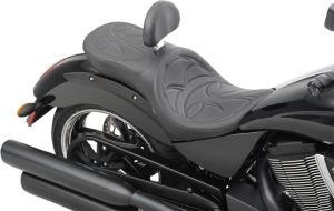 COLORBlack FRONT DIMENSION 15" W MADE IN THE U.S.A. Yes MATERIAL Solar-Reflective Leather,Vinyl POSITION Front,Rear REAR DIMENSION 12" W SIZE Standard SKIRT/EDGE Plain SPECIFIC APPLICATION Yes STITCH Crusade STYLE Low Profile,Touring TYPE Seat