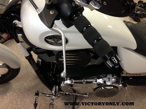 Fits: Victory Vegas, Victory 8Ball, Victory 8 Ball, Victory 8-Ball, Victory Jackpot, Victory Hammer, Victory Kingpin, Victory Cross Country, Victory Vision, Victory V92C, Victory Classic, Victory V92SC, Victory Sport Cruiser, Victory V92TC, Victory Touring Cruiser, Victory Judge, Victory High Ball, Victory Hard Ball, Victory Cross Roads, Victory Boardwalk 