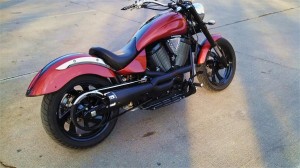 CONQUEST_CUSTOMS_ASSAULT_PERFORMANCE_PIPE_VICTORY_MOTORCYCLE_BLK