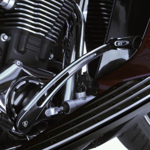 contrast_cut_victory_motorcycle_black_installed